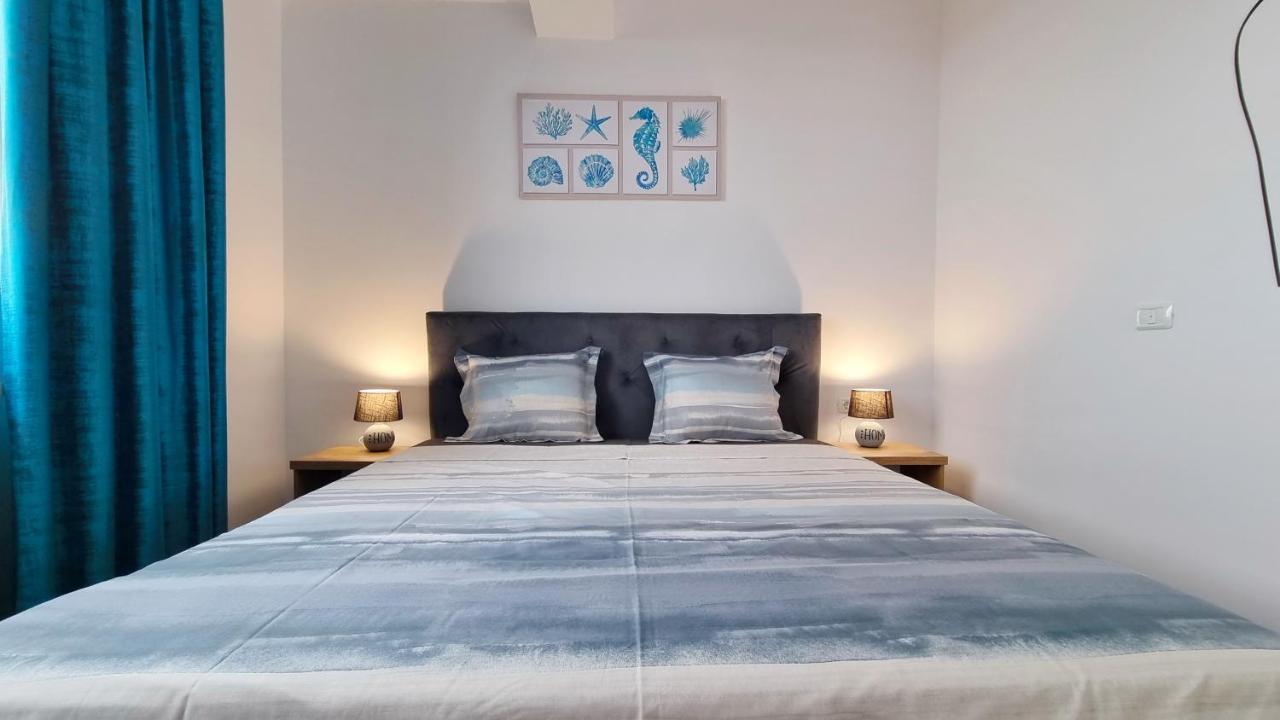 Cityapart 7 - Cazare In Mamaia Nord, Langa Plaja, Cu Vedere La Mare นาโวดาริ ภายนอก รูปภาพ